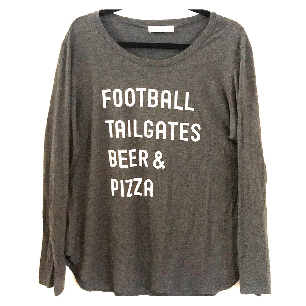 NWOT  Eighty Eight USA football top